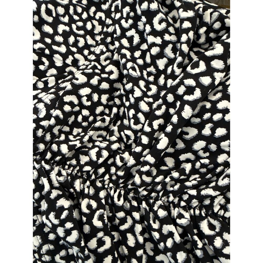 Coco Reef Villa Cheetah Solitaire V-neck UW One Piece Swim Suit 8 32C NWT - Picture 4 of 4